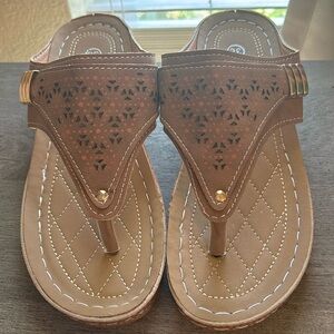 Unbranded sandal